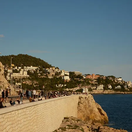 Loft Au Cœur Du Vieux-nice, à 5 Min De La Apartamento Nice