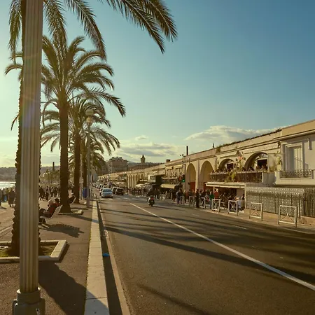 شقة Loft Au Coeur Du Vieux-nice, A 5 Min De La نيس